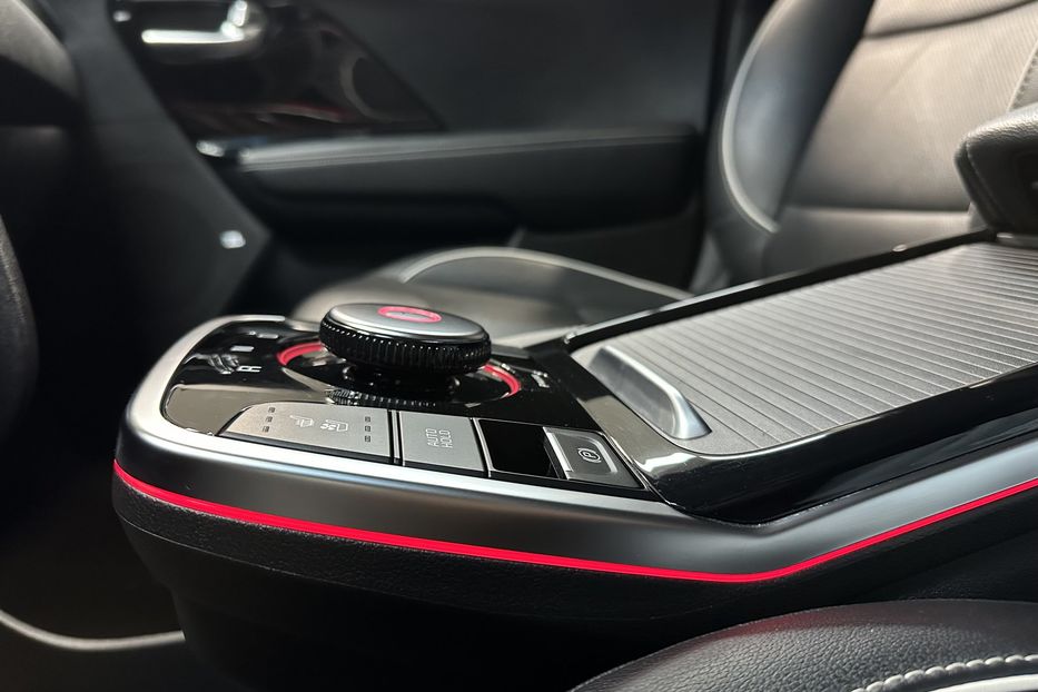 Продам Kia Niro 64 кВт Макс. комплектація! 2021 года в Львове