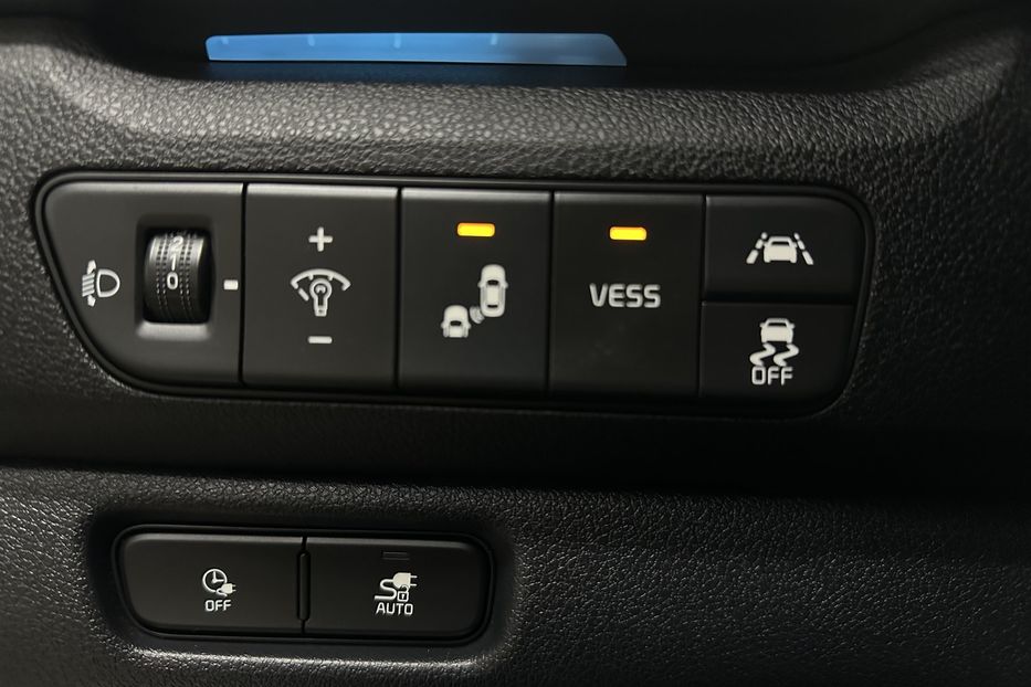 Продам Kia Niro 64 кВт Макс. комплектація! 2021 года в Львове