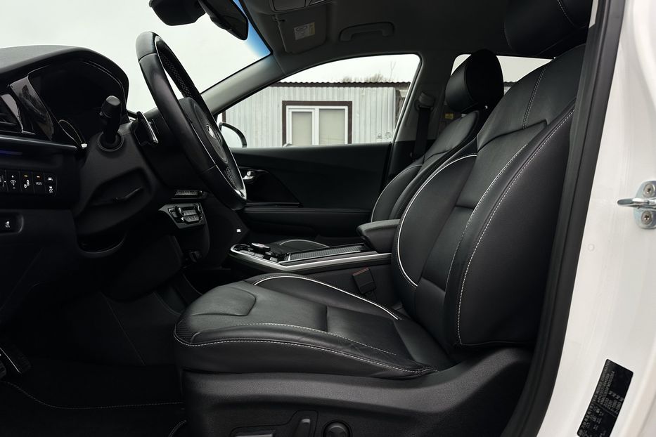 Продам Kia Niro 64 кВт Макс. комплектація! 2021 года в Львове