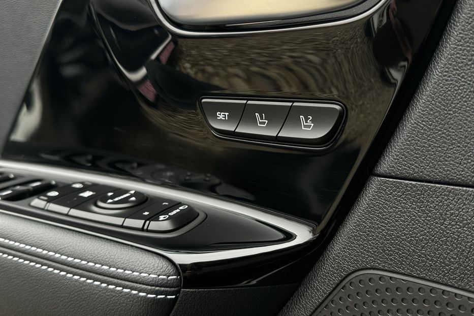 Продам Kia Niro 64 кВт Макс. комплектація! 2021 года в Львове