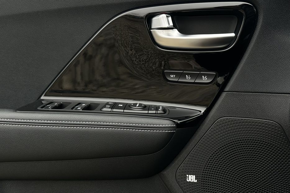 Продам Kia Niro 64 кВт Макс. комплектація! 2021 года в Львове