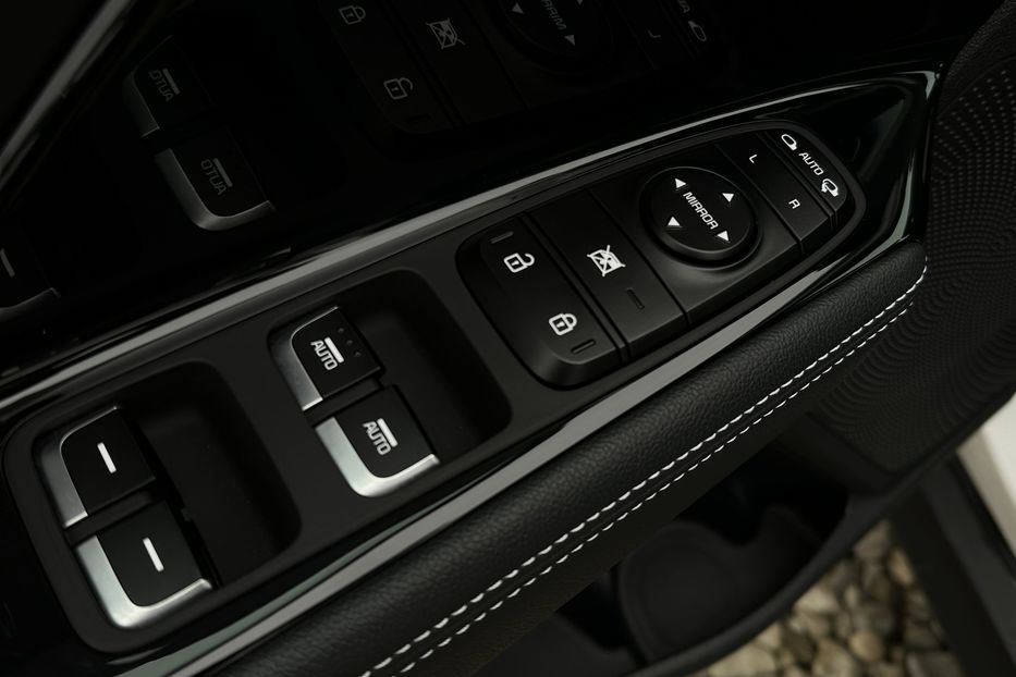 Продам Kia Niro 64 кВт Макс. комплектація! 2021 года в Львове