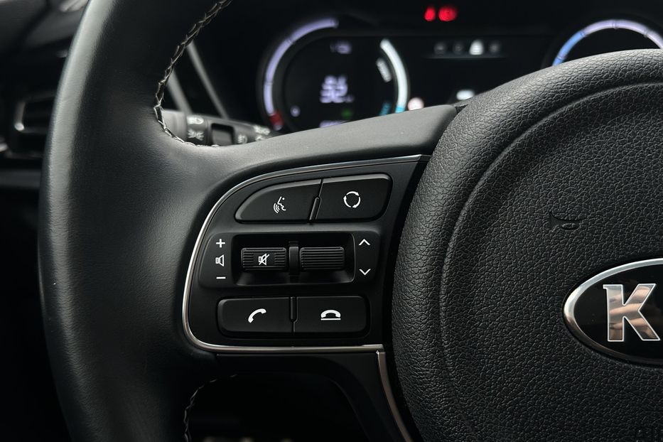 Продам Kia Niro 64 кВт Макс. комплектація! 2021 года в Львове