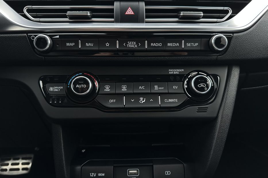 Продам Kia Niro 64 кВт Макс. комплектація! 2021 года в Львове