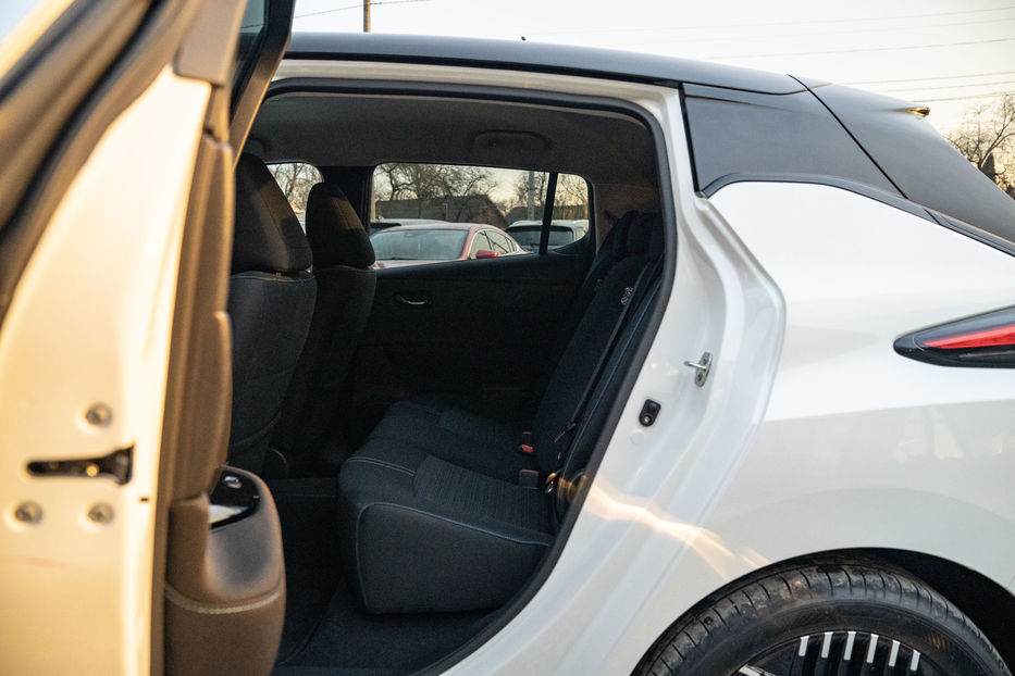 Продам Nissan Leaf 2024 года в Черновцах