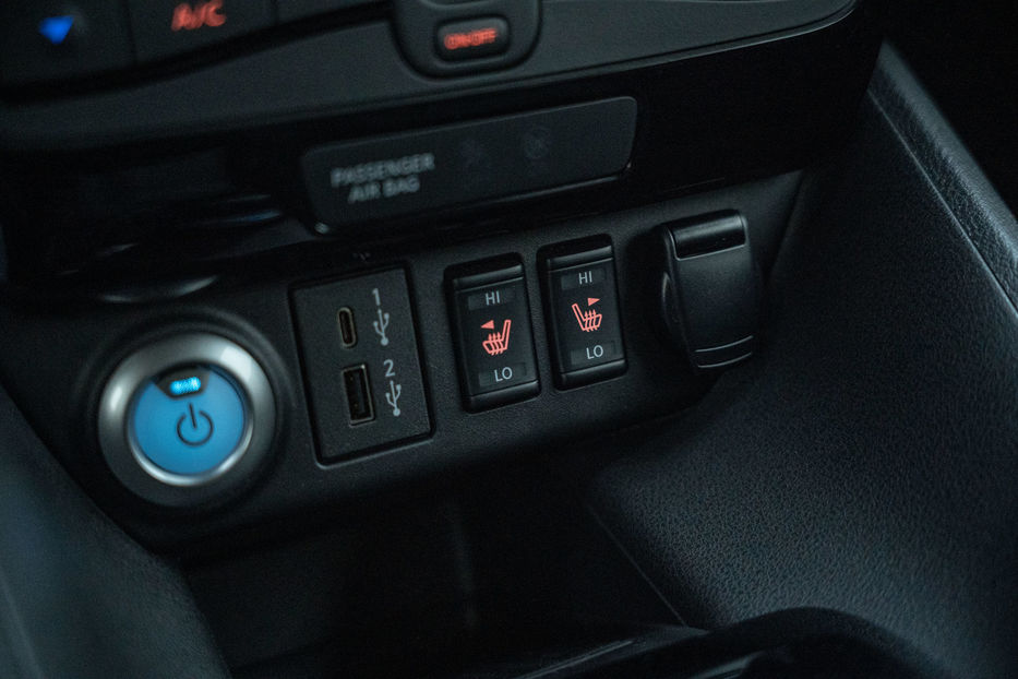 Продам Nissan Leaf 2024 года в Черновцах