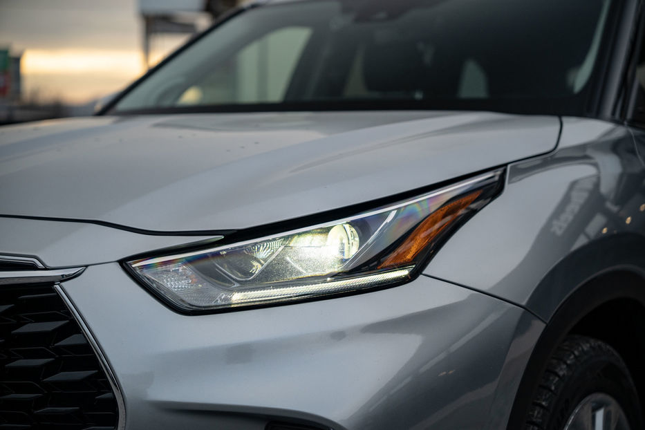 Продам Toyota Highlander Limited 2021 года в Черновцах