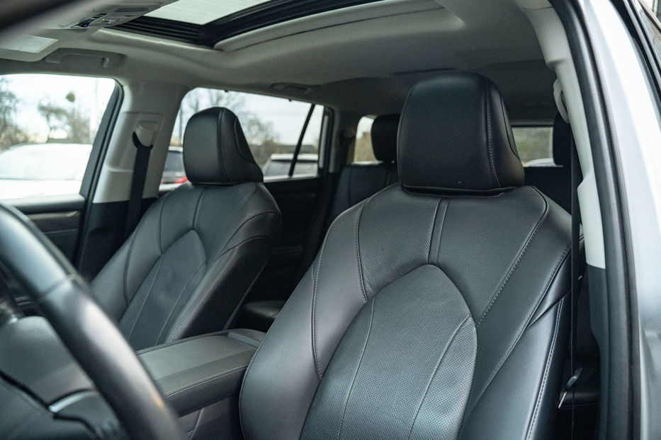 Продам Toyota Highlander Limited 2021 года в Черновцах