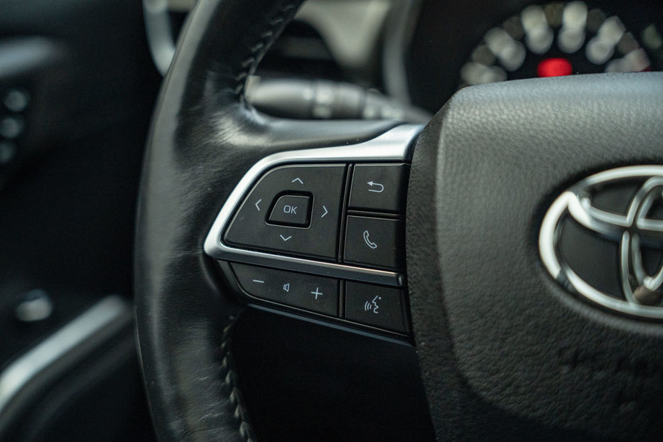 Продам Toyota Highlander Limited 2021 года в Черновцах