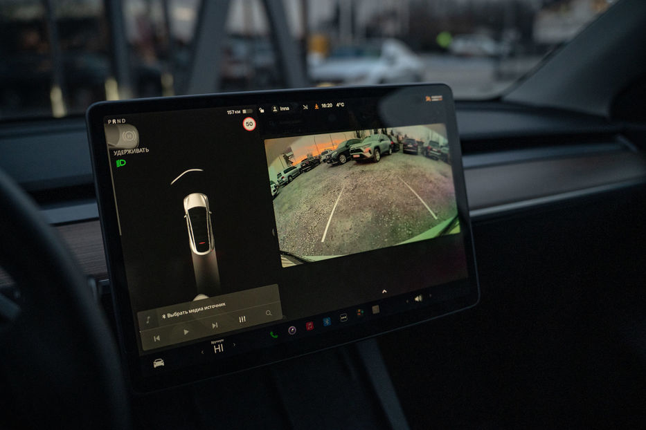 Продам Tesla Model Y Long Range Dual Motor 2021 года в Черновцах