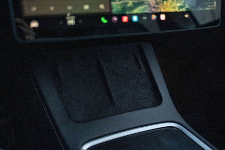 Продам Tesla Model Y Long Range Dual Motor 2021 года в Черновцах