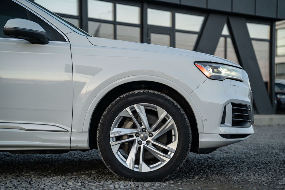 Продам Audi Q7 Premium Plus 2020 года в Черновцах