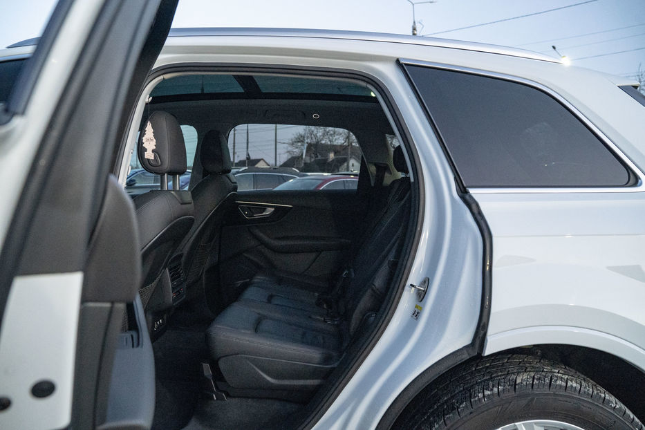 Продам Audi Q7 Premium Plus 2020 года в Черновцах