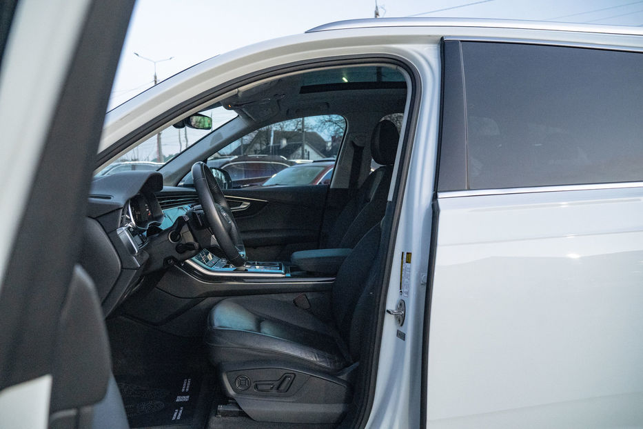Продам Audi Q7 Premium Plus 2020 года в Черновцах