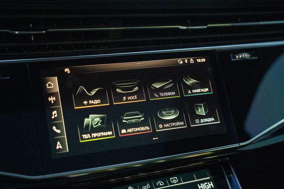 Продам Audi Q7 Premium Plus 2020 года в Черновцах