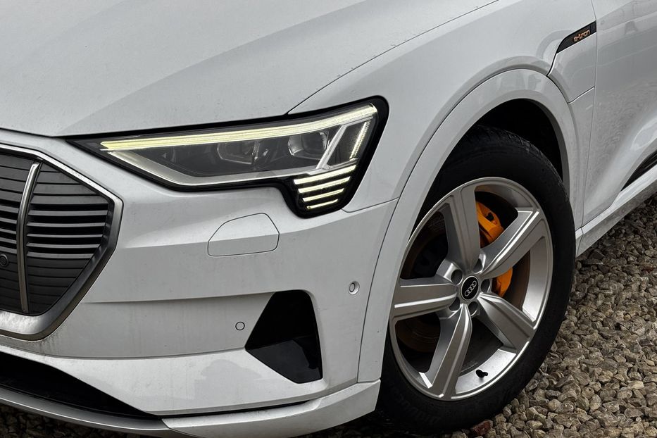 Продам Audi E-Tron 95КВТ авто у Львові  2021 года в Львове