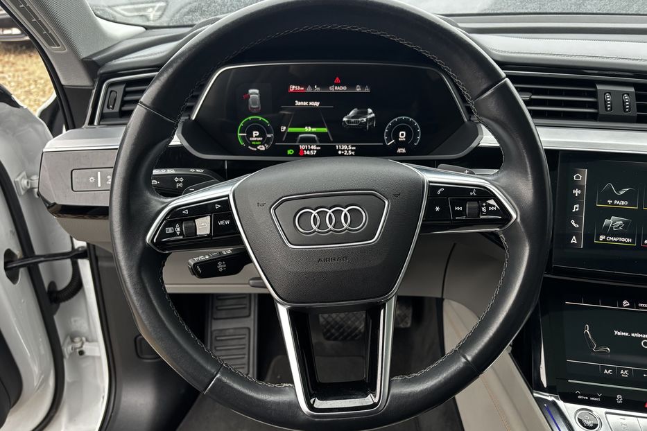 Продам Audi E-Tron 95КВТ авто у Львові  2021 года в Львове