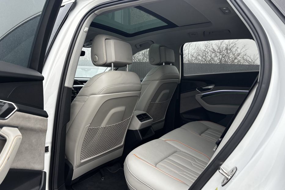 Продам Audi E-Tron 95КВТ авто у Львові  2021 года в Львове