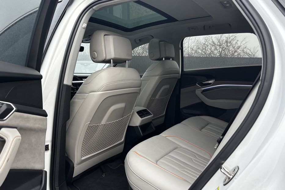 Продам Audi E-Tron 95КВТ авто у Львові  2021 года в Львове