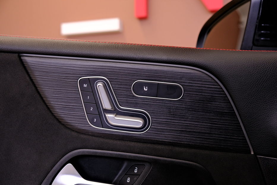 Продам Mercedes-Benz GLK-Class GLB250 AMG 2020 года в Одессе