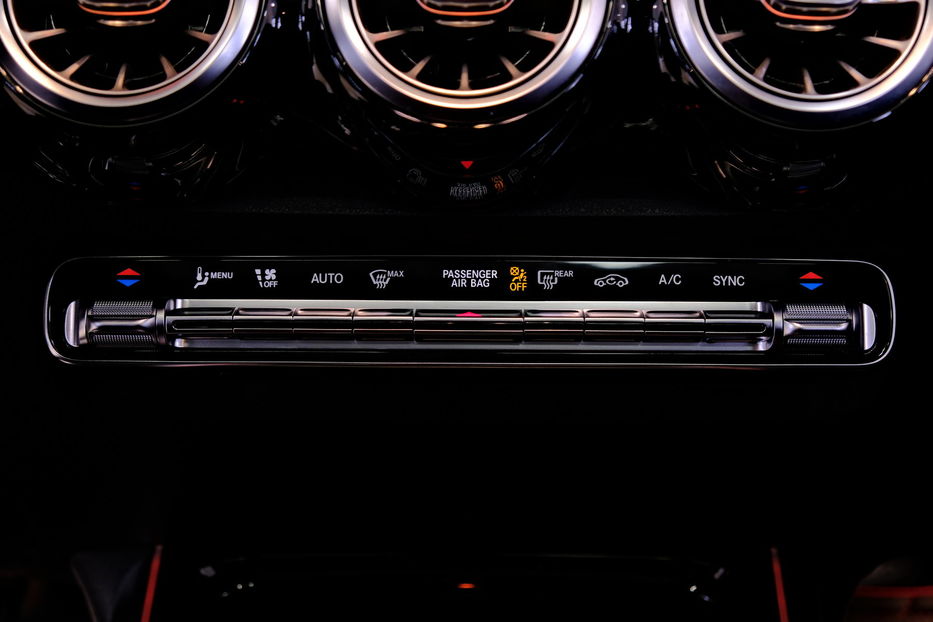 Продам Mercedes-Benz GLK-Class GLB250 AMG 2020 года в Одессе