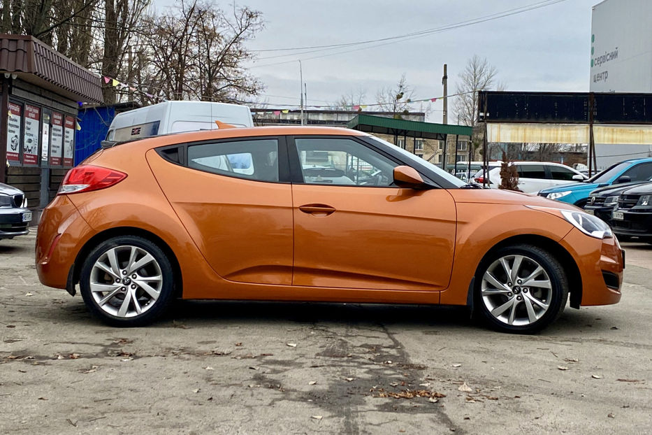 Продам Hyundai Veloster 1.6 AT (186 к.с.) 2016 года в Киеве