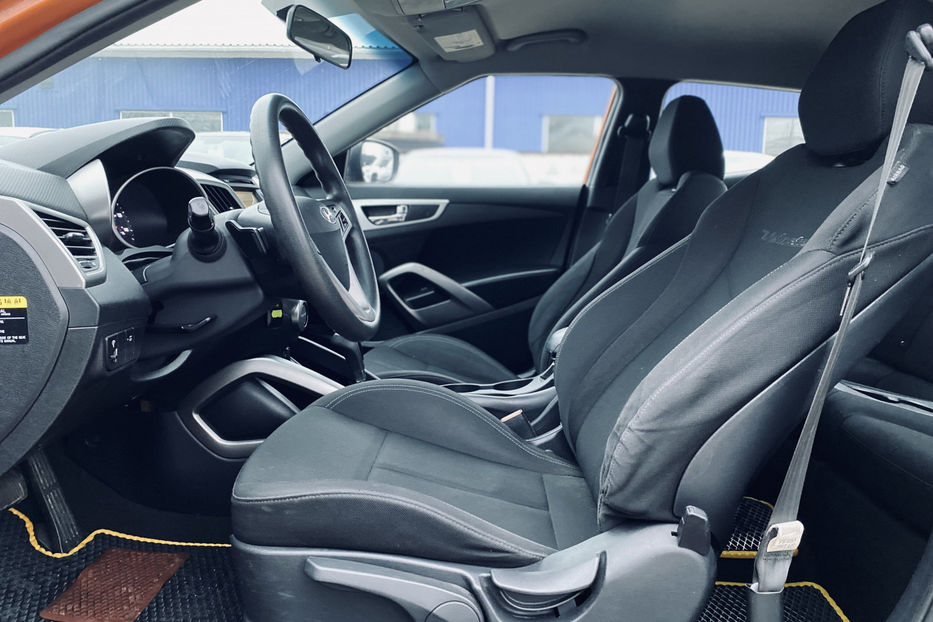 Продам Hyundai Veloster 1.6 AT (186 к.с.) 2016 года в Киеве