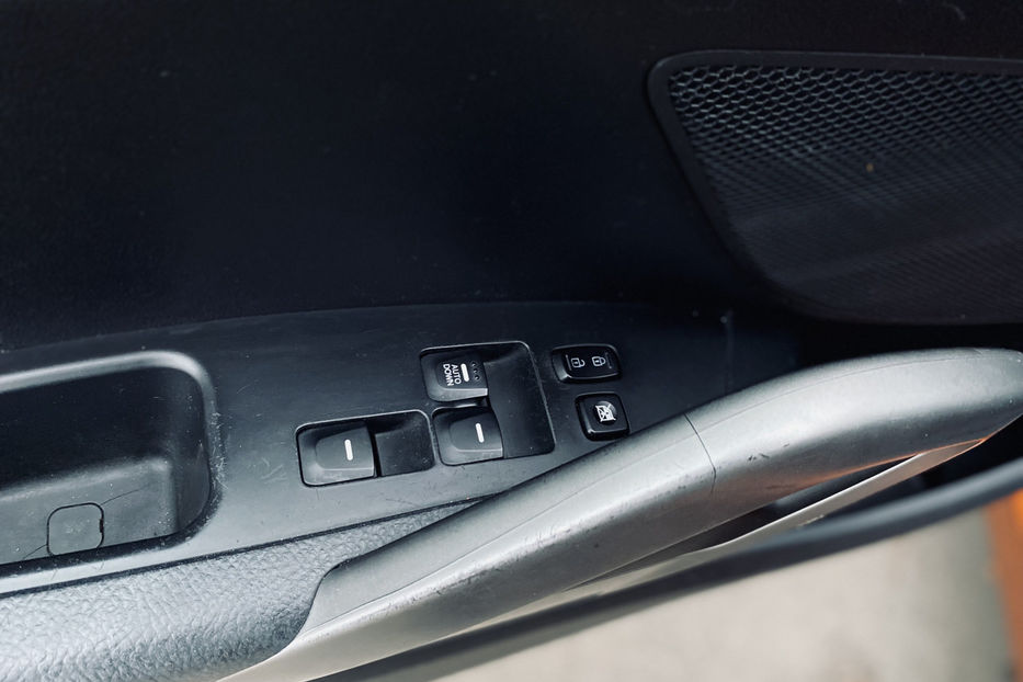 Продам Hyundai Veloster 1.6 AT (186 к.с.) 2016 года в Киеве