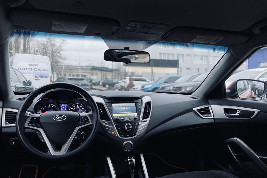 Продам Hyundai Veloster 1.6 AT (186 к.с.) 2016 года в Киеве
