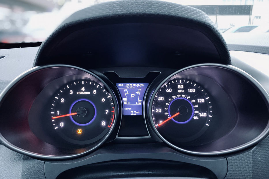 Продам Hyundai Veloster 1.6 AT (186 к.с.) 2016 года в Киеве