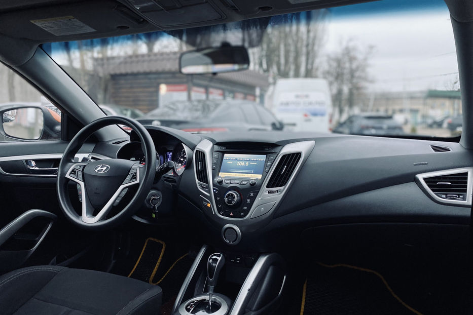 Продам Hyundai Veloster 1.6 AT (186 к.с.) 2016 года в Киеве