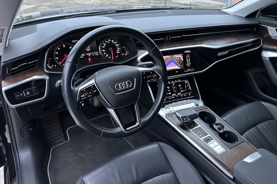 Продам Audi A6 Quattro 45TFSI MHEV 2020 года в Киеве