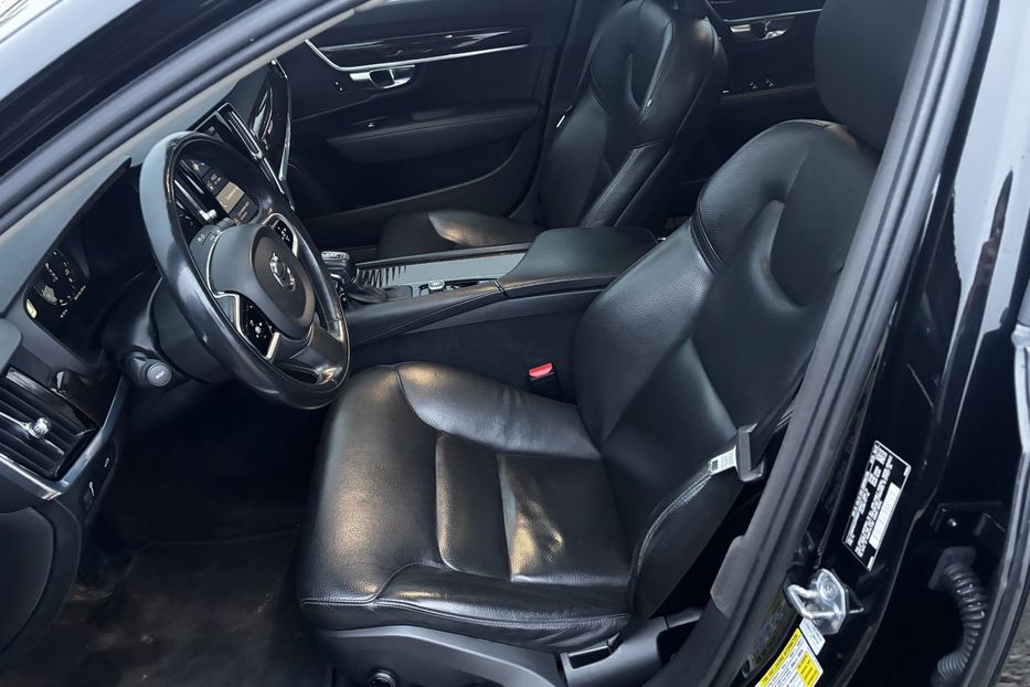 Продам Volvo S90 Full  2017 года в Львове