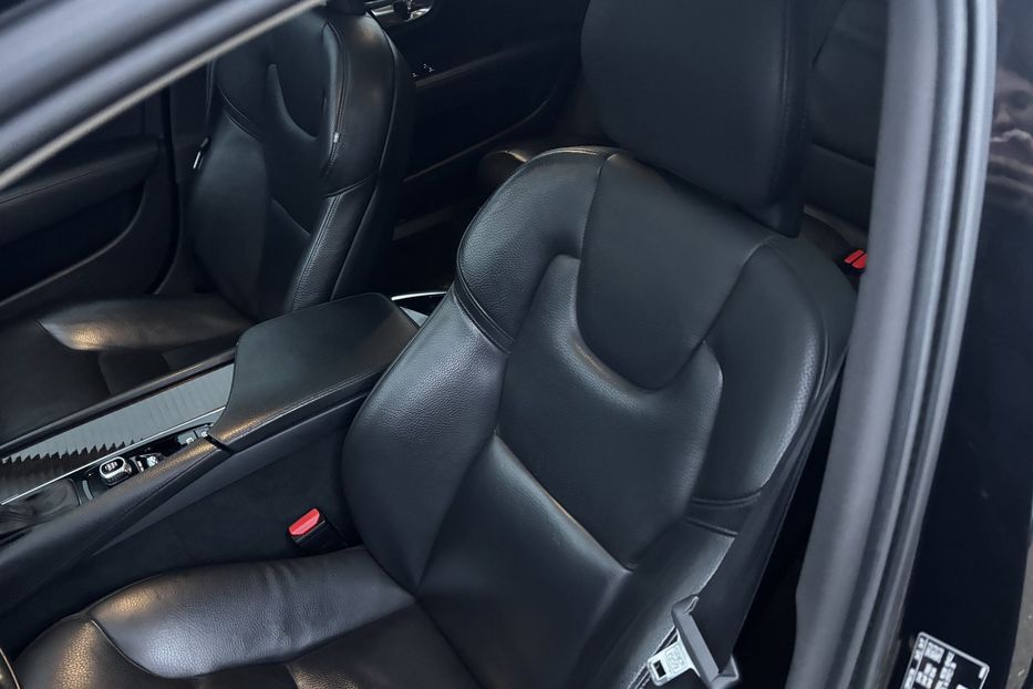 Продам Volvo S90 Full  2017 года в Львове