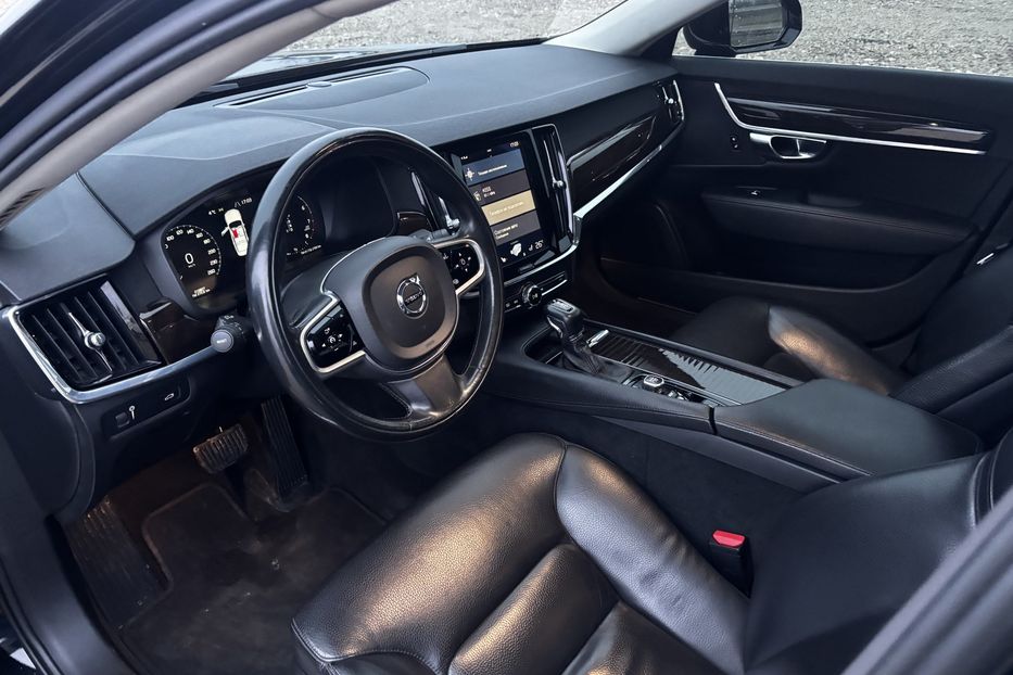 Продам Volvo S90 Full  2017 года в Львове