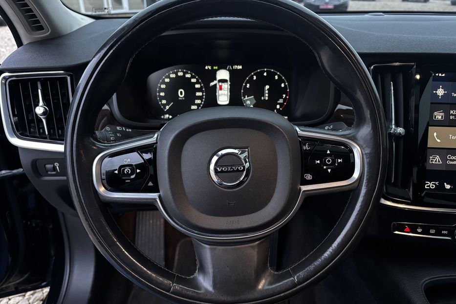 Продам Volvo S90 Full  2017 года в Львове