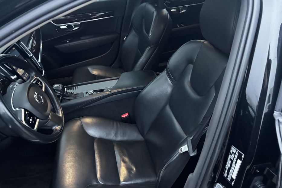 Продам Volvo S90 Full  2017 года в Львове