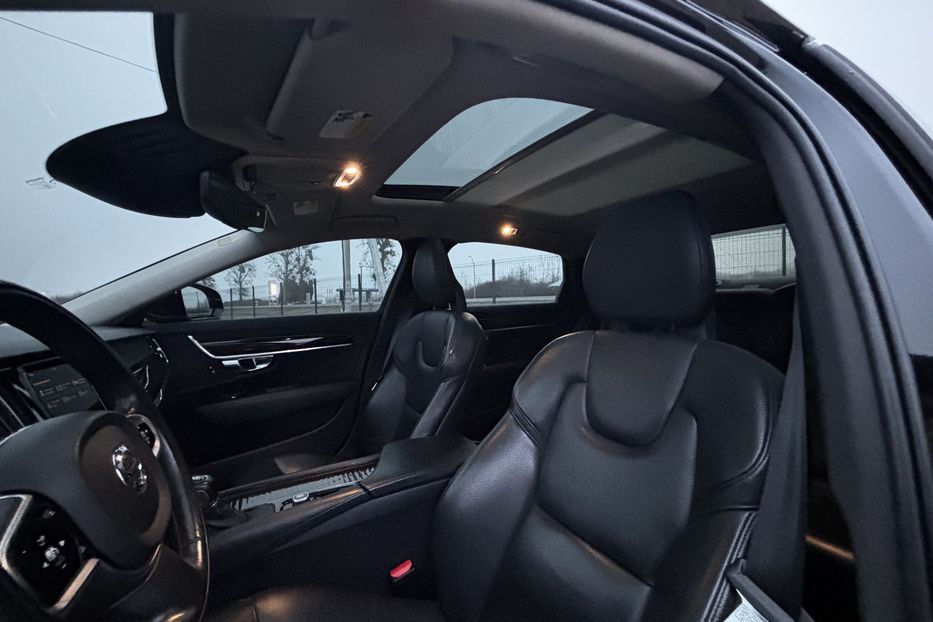 Продам Volvo S90 Full  2017 года в Львове