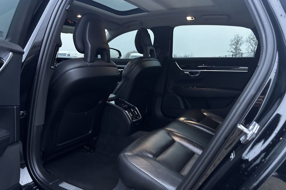 Продам Volvo S90 Full  2017 года в Львове