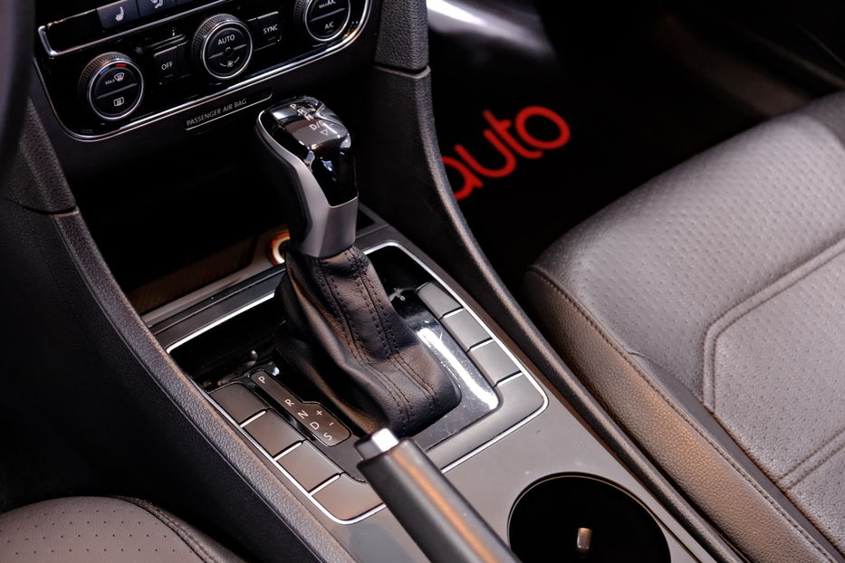 Продам Volkswagen Passat B7 2017 года в Одессе