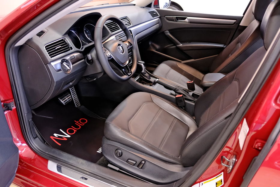 Продам Volkswagen Passat B7 2017 года в Одессе