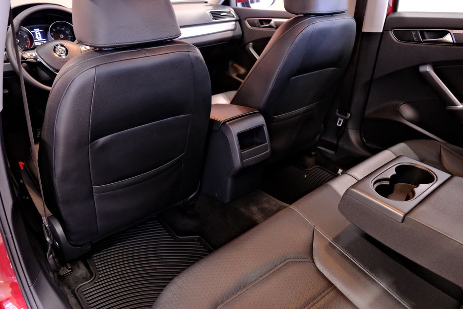 Продам Volkswagen Passat B7 2017 года в Одессе