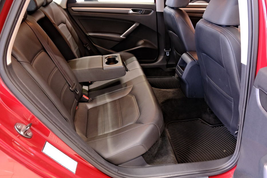 Продам Volkswagen Passat B7 2017 года в Одессе