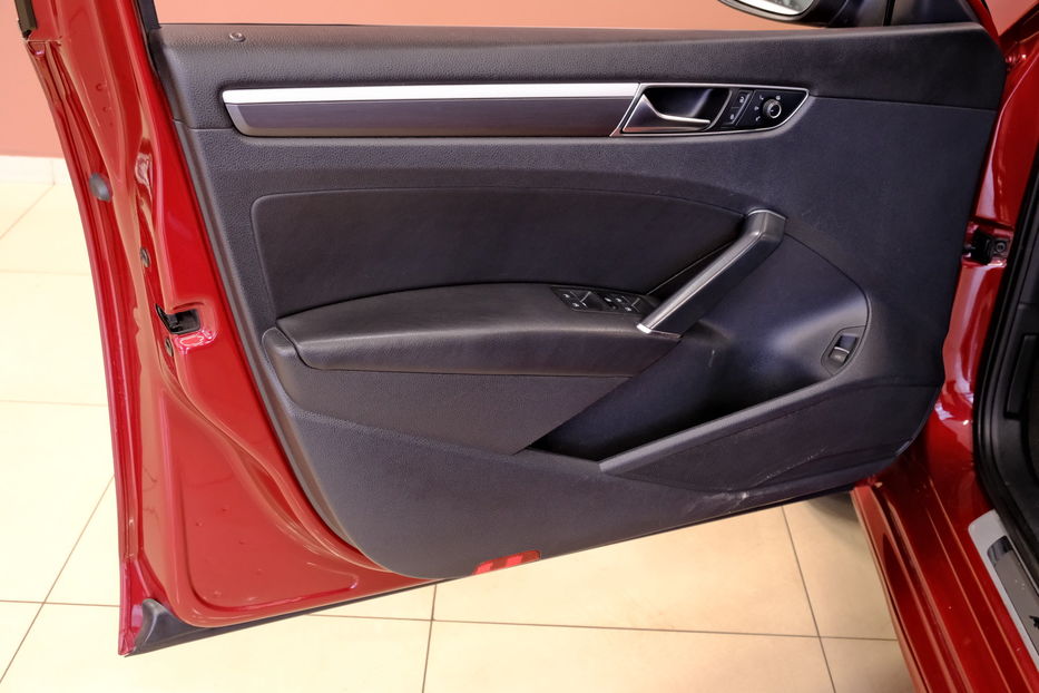 Продам Volkswagen Passat B7 2017 года в Одессе