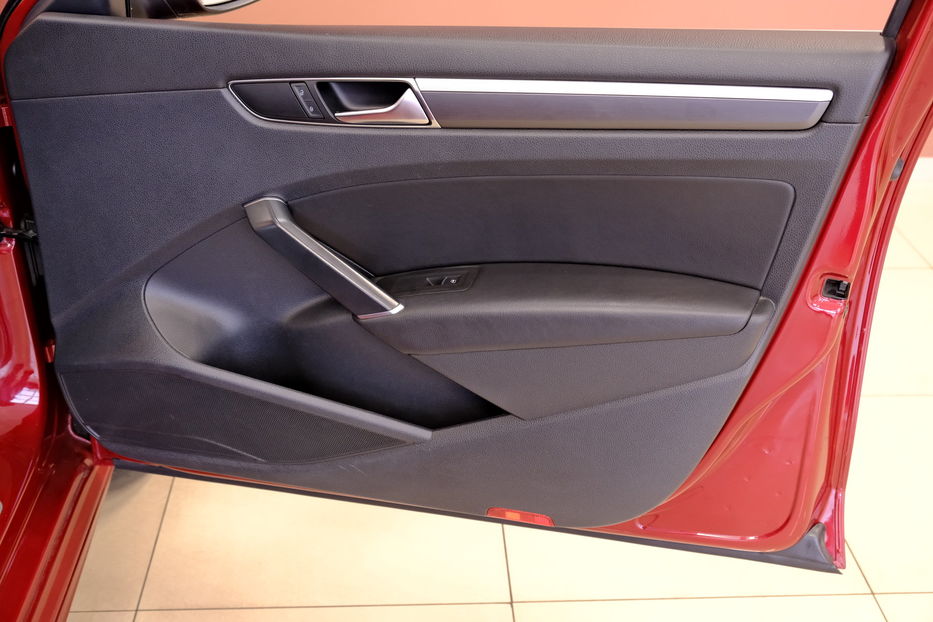 Продам Volkswagen Passat B7 2017 года в Одессе