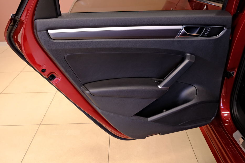 Продам Volkswagen Passat B7 2017 года в Одессе