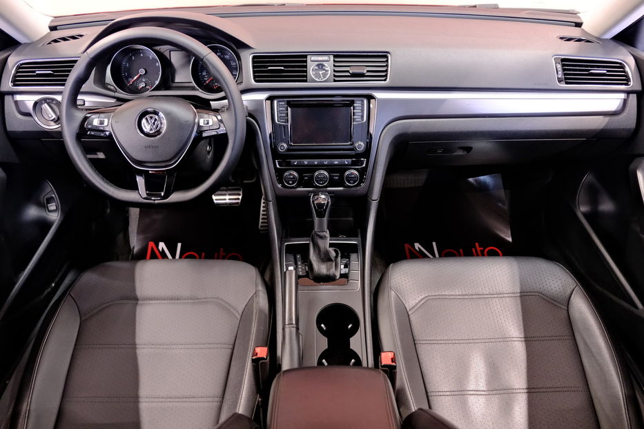 Продам Volkswagen Passat B7 2017 года в Одессе