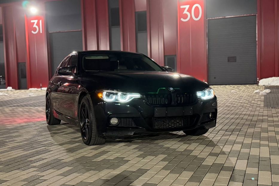 Продам BMW 3 Series 2016 года в Львове