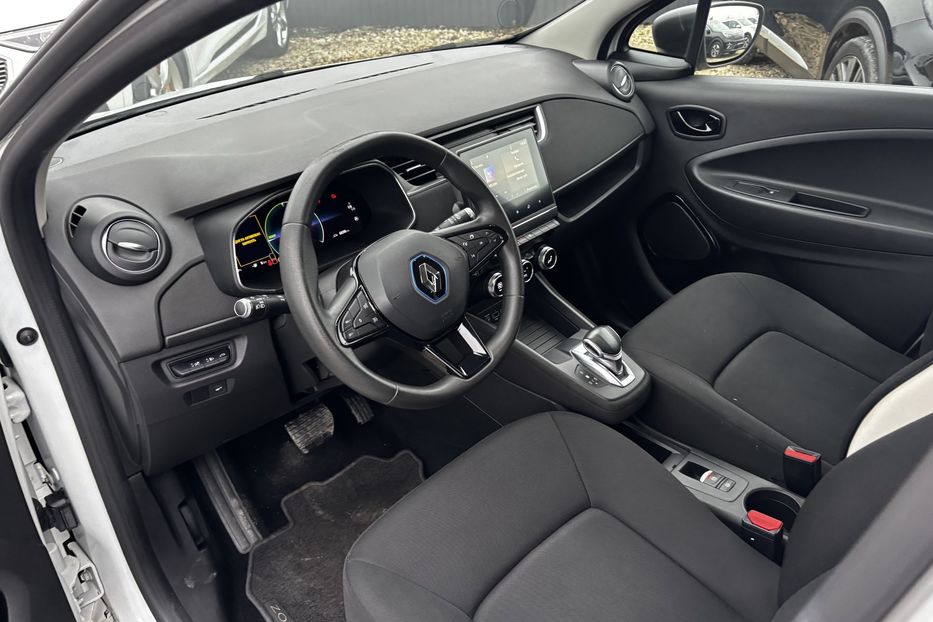 Продам Renault Zoe 52 кВт авто у Львові  2020 года в Львове