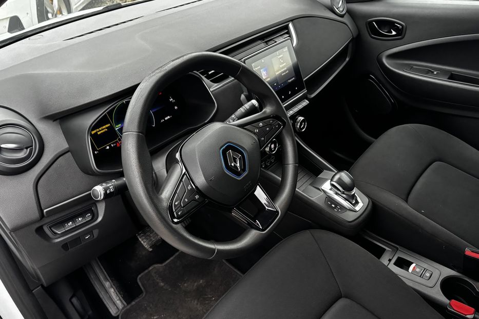 Продам Renault Zoe 52 кВт авто у Львові  2020 года в Львове